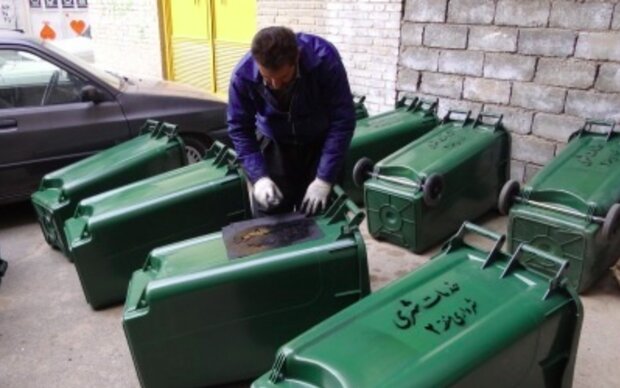 ۴۸۵ سطل زباله فلزی مکانیزه در معابر اصلی و محلات سنندج جانمایی شد