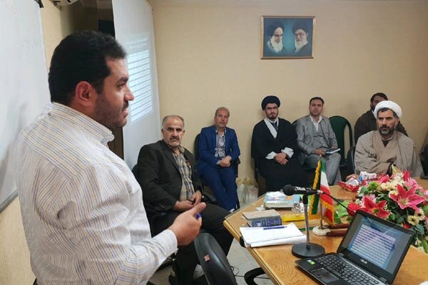 موسسات،كارگاه،قرآن،مديران،كارشناسان