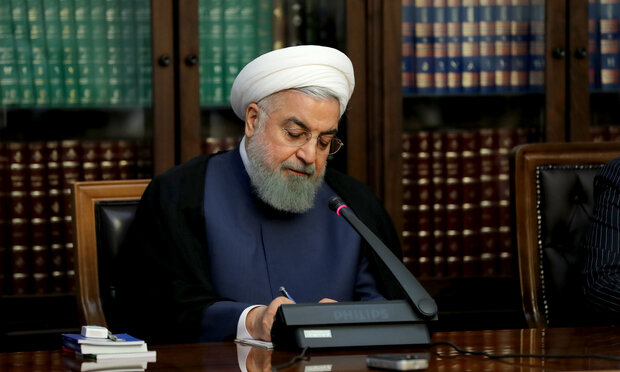 روحانی درگذشت پدر شهیدان عرب سرخی را تسلیت گفت