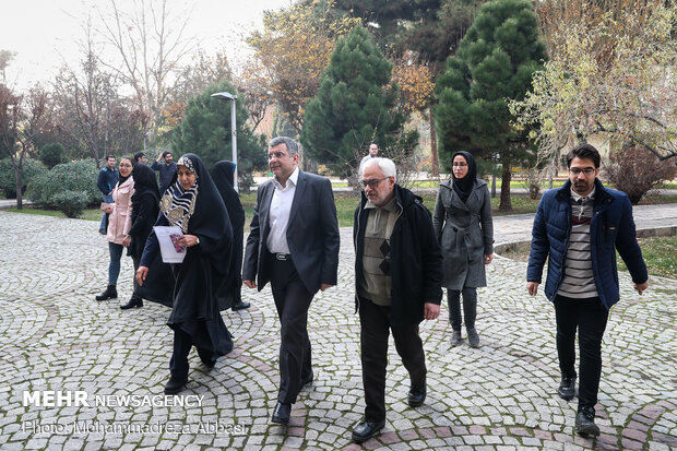 مراسم استقبال العالم الايراني مسعود سليماني في جامعة "تربيت مدرس" 