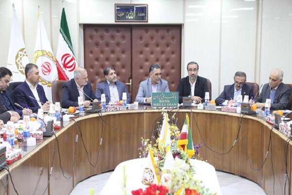 مدیران بانکی آذربایجان غربی پیگیرجذب اعتبارات توسعه اقتصادی باشند