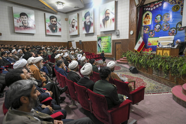 افتخار می‌کنیم که باب شهادت در عصر ما باز است