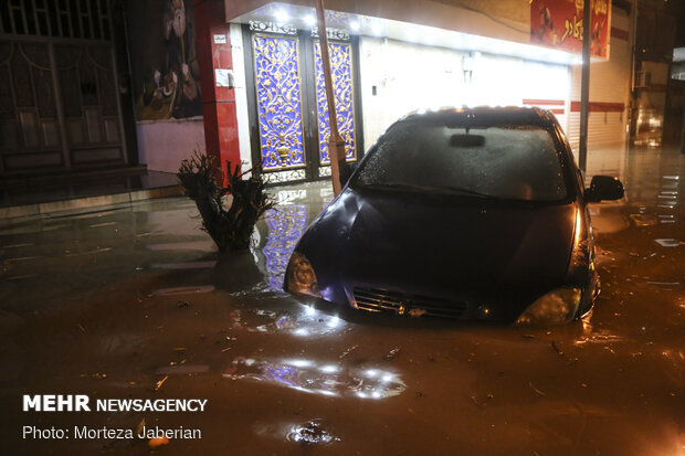 Vast torrential rainfall hit Ahvaz 