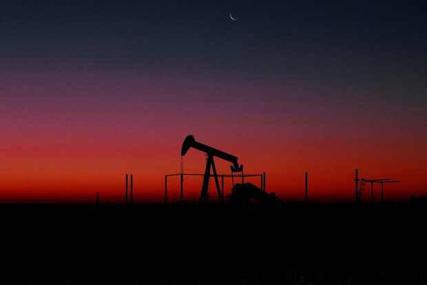 آمریکا جایگاه بزرگترین تولیدکننده نفت را از دست می‌دهد