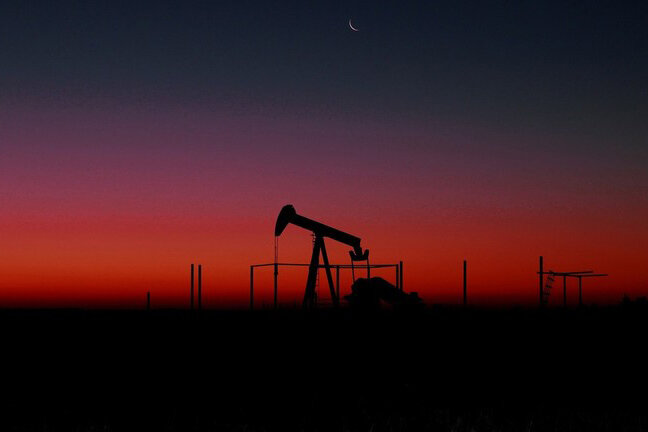 قیمت نفت خام نزدیک ۱ درصد جهش کرد