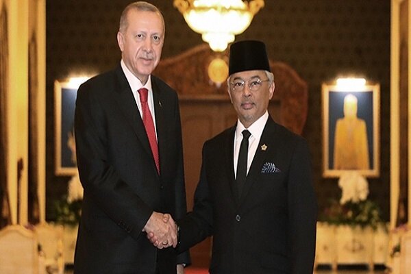 Erdoğan Malezya Kralı Sultan Abdullah ile görüştü