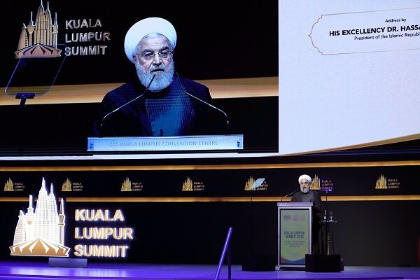 Rouhani calls on Muslim states to end US dollar domination