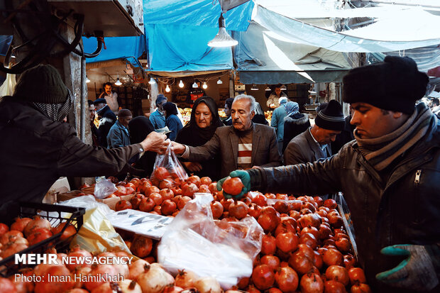 بازار خرید شب یلدا در همدان