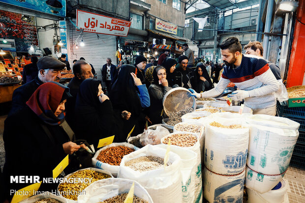 بازار خرید شب یلدا در همدان