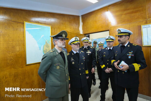 Defense minister’s visit to naval university in northern Iran