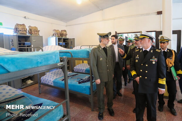 Defense minister’s visit to naval university in northern Iran