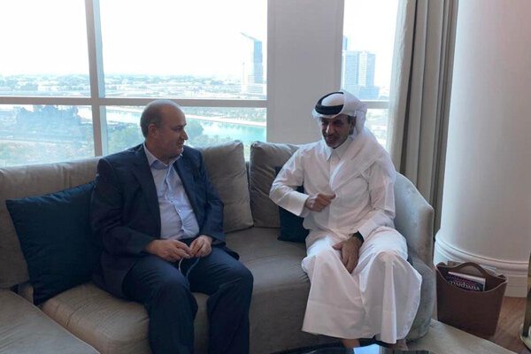 Iran, Qatar football chiefs meet in Doha