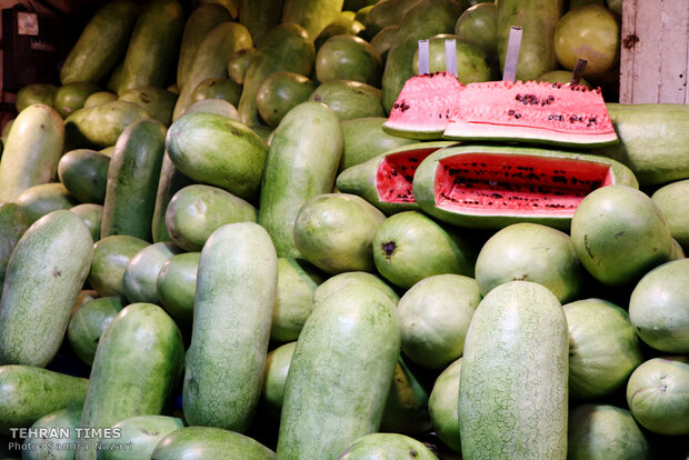 Iranians shop, this time, in honor of the longest night