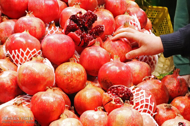 Iranians shop, this time, in honor of the longest night