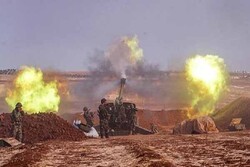 نبرد شدید ارتش سوریه با تروریستها در نزدیکی معرة النعمان