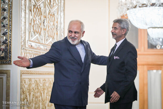 Indian FM meets Iran’s Zarif in Tehran