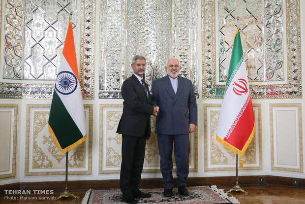 Indian FM meets Iran’s Zarif in Tehran