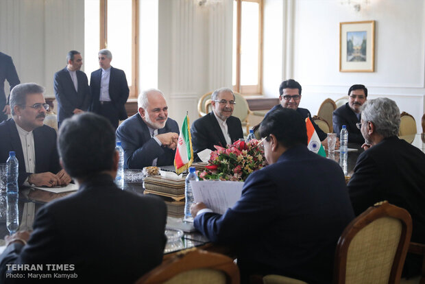 Indian FM meets Iran’s Zarif in Tehran