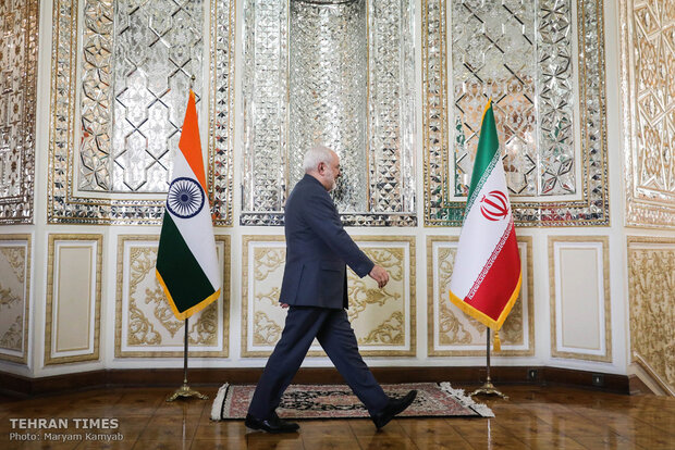 Indian FM meets Iran’s Zarif in Tehran