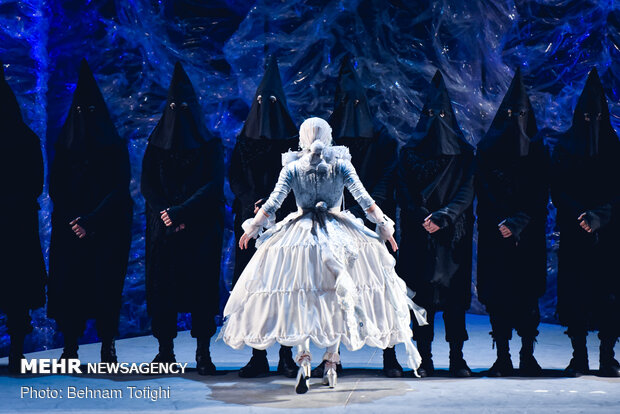 'Frankenstein' on stage in Tehran