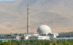 Iran installs Arak heavy water reactor s secondary circuit