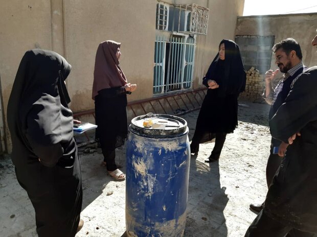 کمک رسانی به مددجویان بهزیستی در روستای «کندرعبدالرضا»