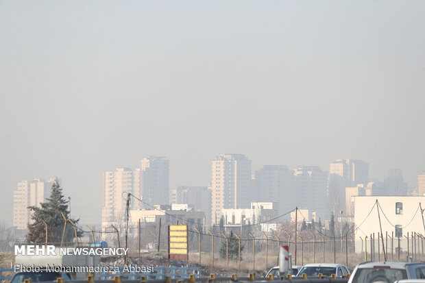 وضعیت هوای تهران ناسالم است