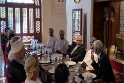ظريف ونظيره الهندي يحلّان ضيفين على بن علوي