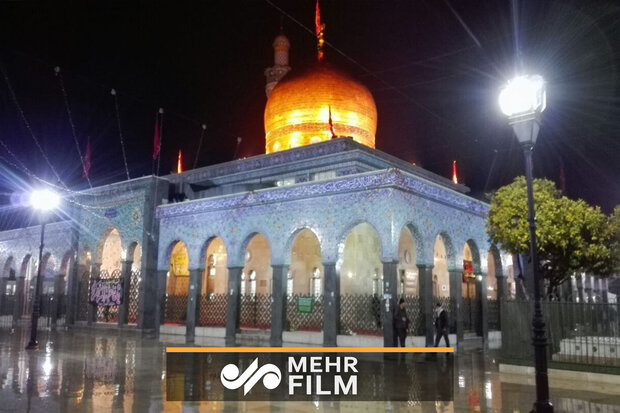 حضرت زینب (س) کے روضہ مبارک کے صحن میں بارش کا شاندار منظر