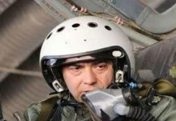 پیکر شهید رحمانی خلبان هواپیمای میگ ۲۹ ارتش در تبریز تشییع می‌شود