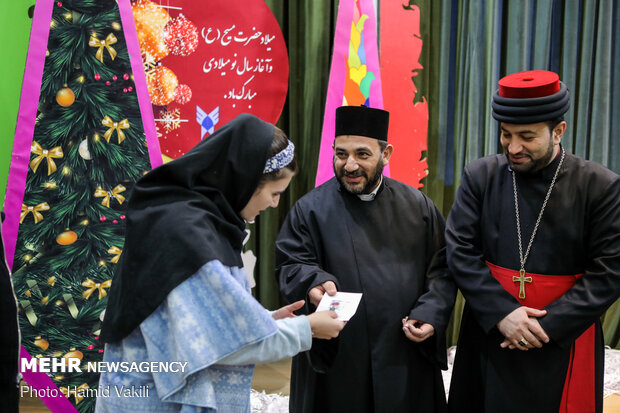 جشن ولادت حضرت عیسی (ع) در دانشگاه آزاد تهران جنوب