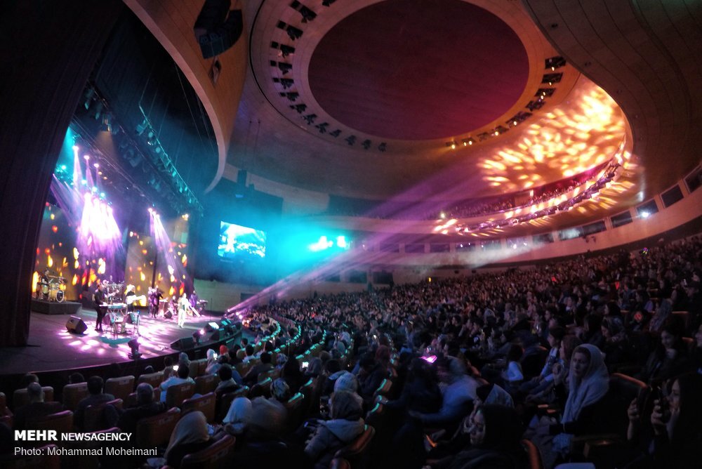 كنسرت،تهران،تالار،سالن،ميلاد،آبان،اركستر،گروه،محسن،پالاس،برج ...