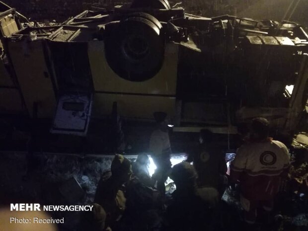At least 9 dead in bus crash near Zanjan