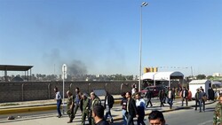 Iraklılar ABD Büyükelçiliği önünden çekilmeye başladı