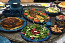 امتحان کردن غذاهای محلی  در ۳ شهر گردشگری ایران