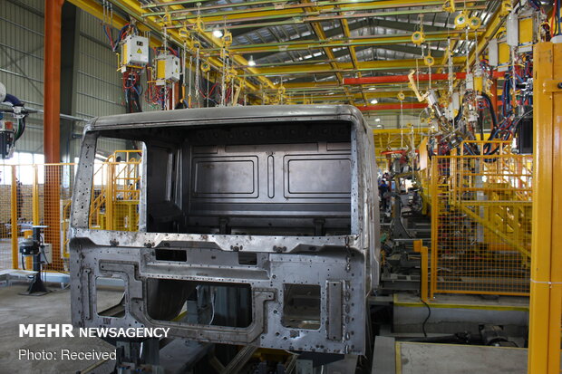 Rouhani inaugurates truck manufacturing plant in Meshginshahr 