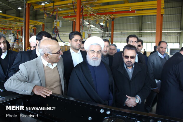 Rouhani inaugurates truck manufacturing plant in Meshginshahr 