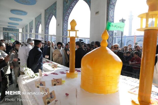 توزیع کیک در سوریه