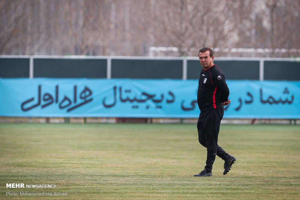 پیشکسوت فوتبال ایران زیر تیغ جراحی رفت