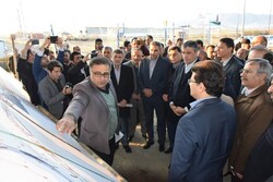 وزیر راه و شهرسازی از زیرساخت‌های اقتصادی آستارا بازدید کرد