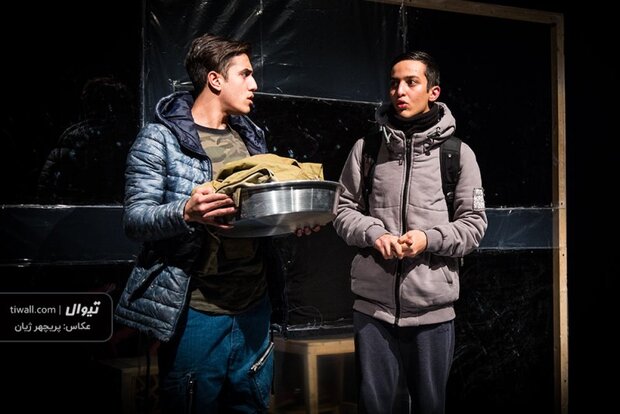 Adaptation of “The Boy, the Soldier and the Sea” goes on stage in Tehran