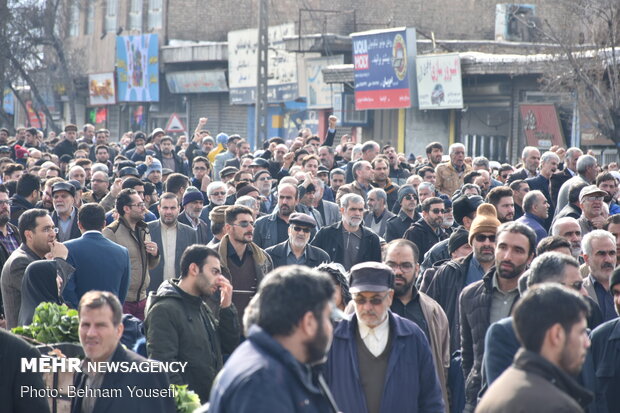 راهپیمایی مردم اراک در پی شهادت سردار سپهبد حاج قاسم سلیمانی