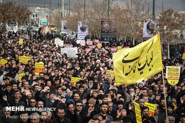 راهپیمایی مردم زنجان در پی شهادت سردار سپهبد حاج قاسم سلیمانی