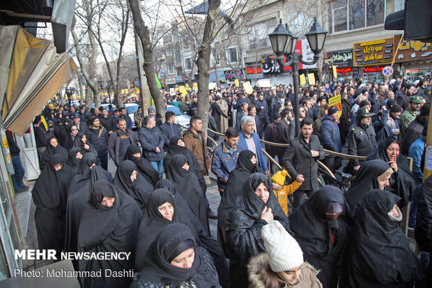 خروش انقلابی مردم اردبیل در پی شهادت «سردار سلیمانی»