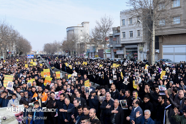 راهپیمایی مردم ارومیه در پی شهادت سردار سپهبد حاج قاسم سلیمانی