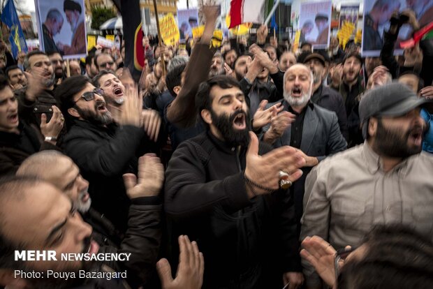 راهپیمایی مردم رشت در پی شهادت سردار سپهبد حاج قاسم سلیمانی