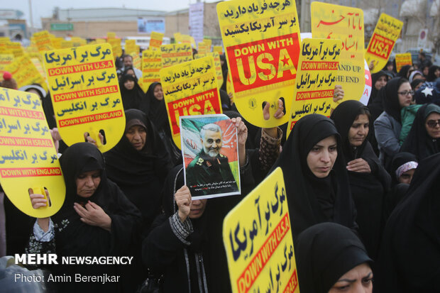 راهپیمایی مردم شیراز در محکومیت ترور شهید حاج قاسم سلیمانی