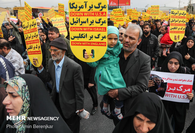 راهپیمایی مردم شیراز در محکومیت ترور شهید حاج قاسم سلیمانی