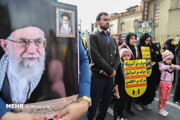 راهپیمایی مردم شیراز در محکومیت ترور شهید حاج قاسم سلیمانی