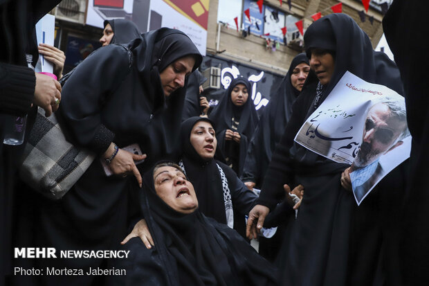 People hold rally in Ahvaz to condemn assassination of Gen. Soleimani